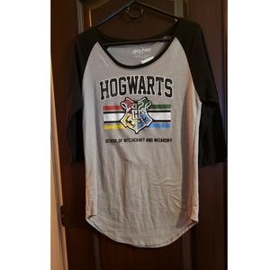 Hogwarts Raglan Black Sleeved Tee